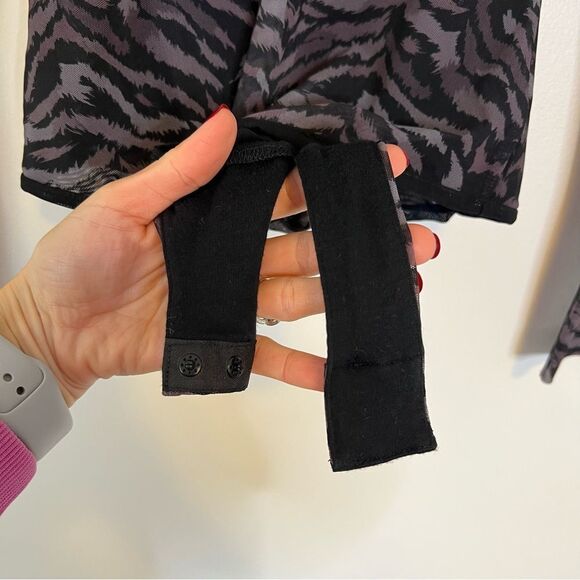 ALLSAINTS Elia Animal Print Long Sleeve Mesh Bodysuit Top Sz Medium Black Grey - Picture 9 of 9